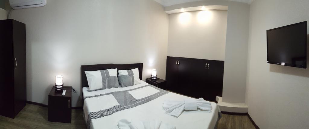 Nino'S Hotel On Tsamebuli Tiflis Dış mekan fotoğraf